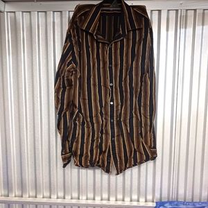 100% cotton Tasso Elba Long Sleeve Button Up Collared in black, brown stripes